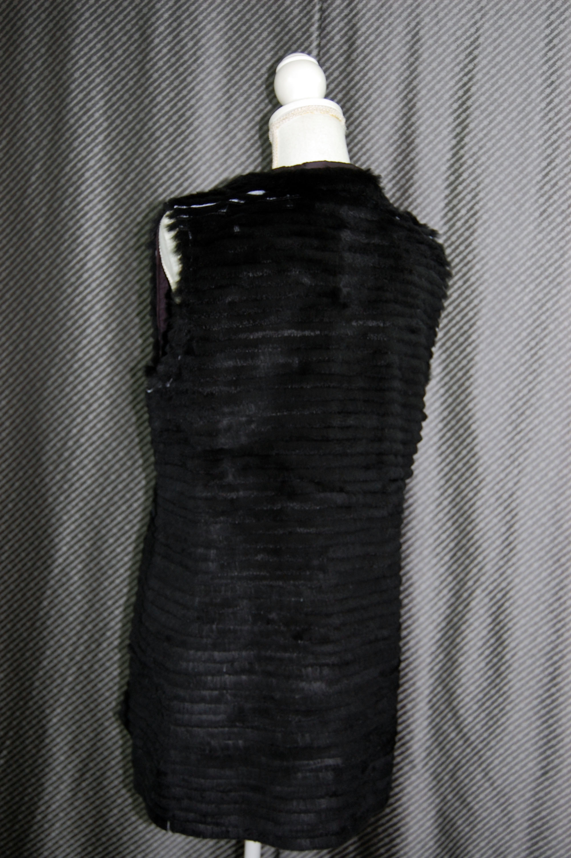 花柄プリント＆ラビットレイヤー　リバーシブルベストの画像