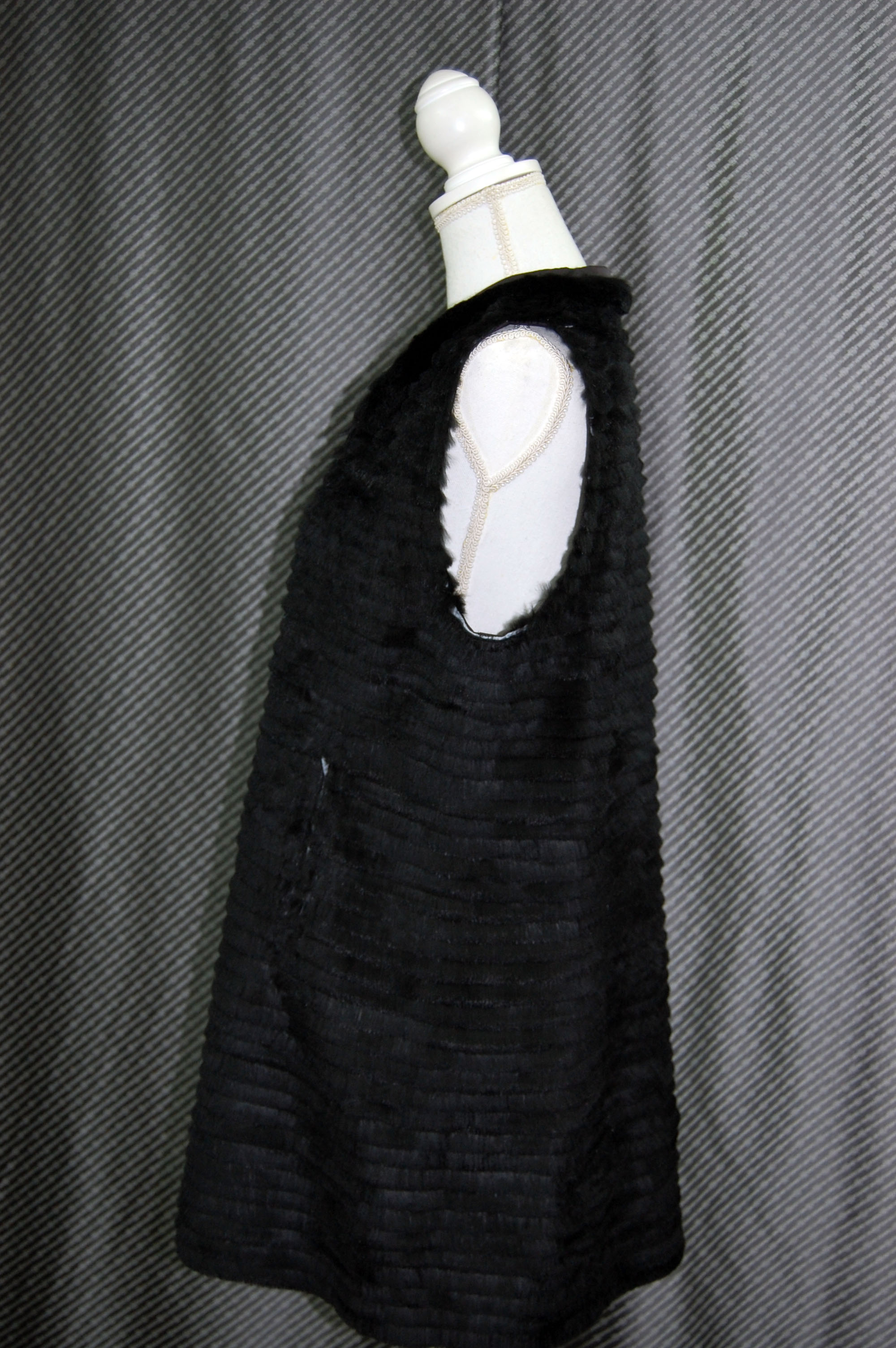 花柄プリント＆ラビットレイヤー　リバーシブルベストの画像