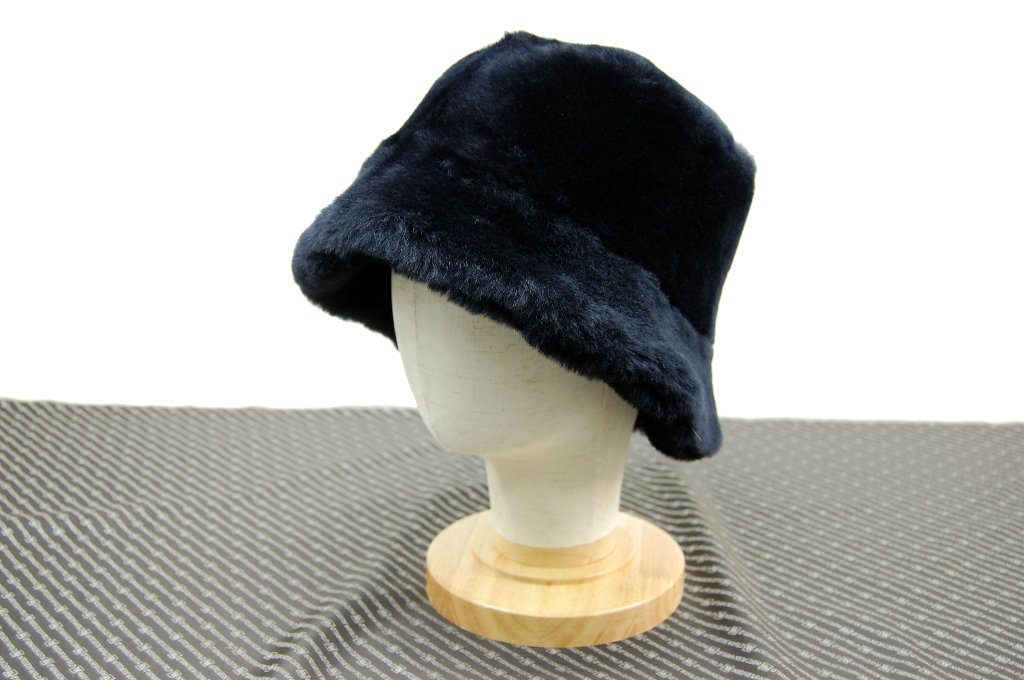 ムートン　バケットハットの画像