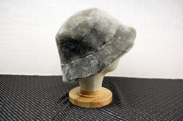 ムートン　バケットハットの画像