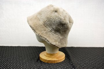 ムートン　バケットハットの画像