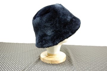 ムートン　バケットハットの画像