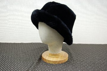 ムートン　バケットハットの画像