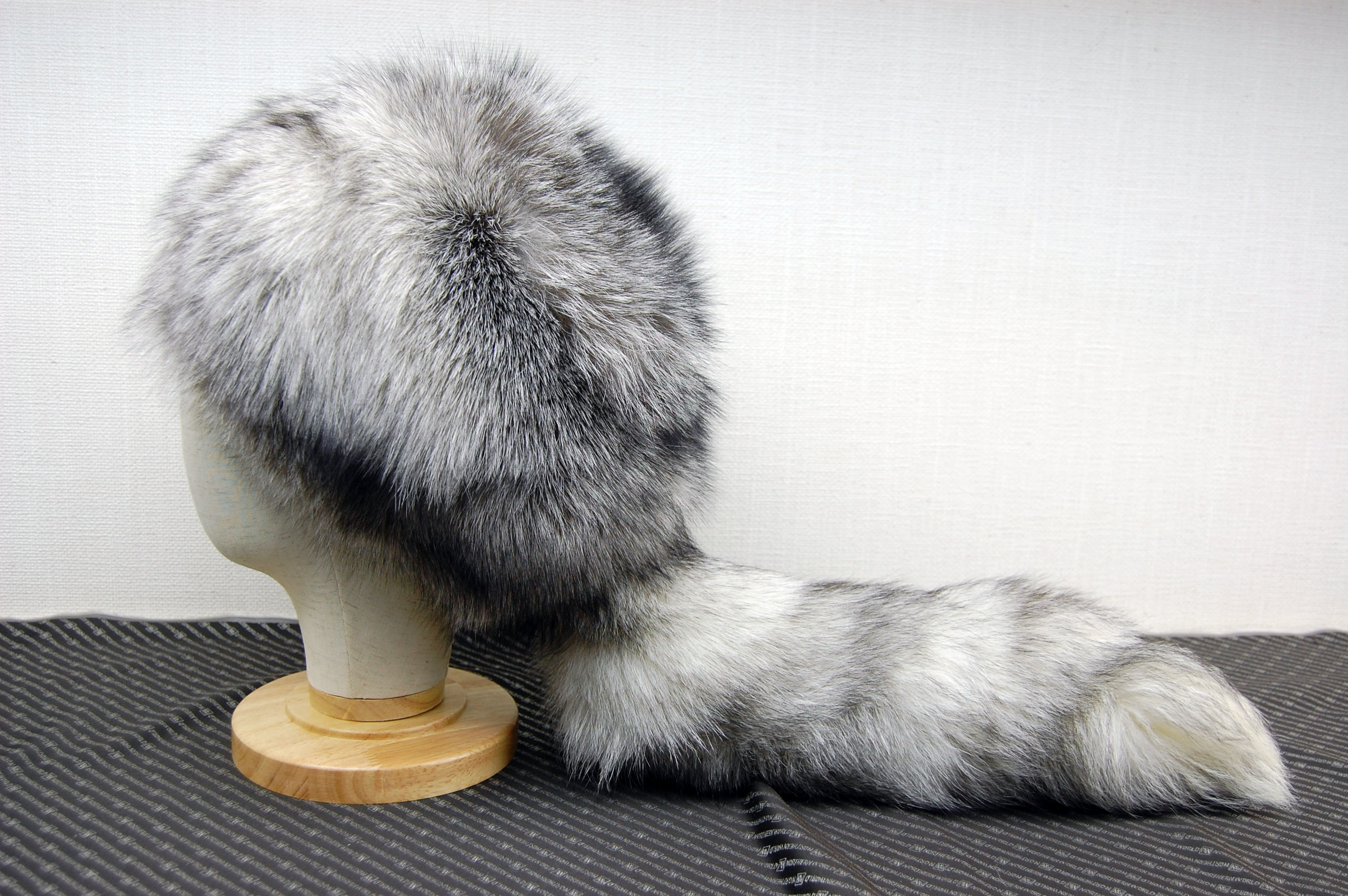 フォックス　クロケットハット　テール付の画像