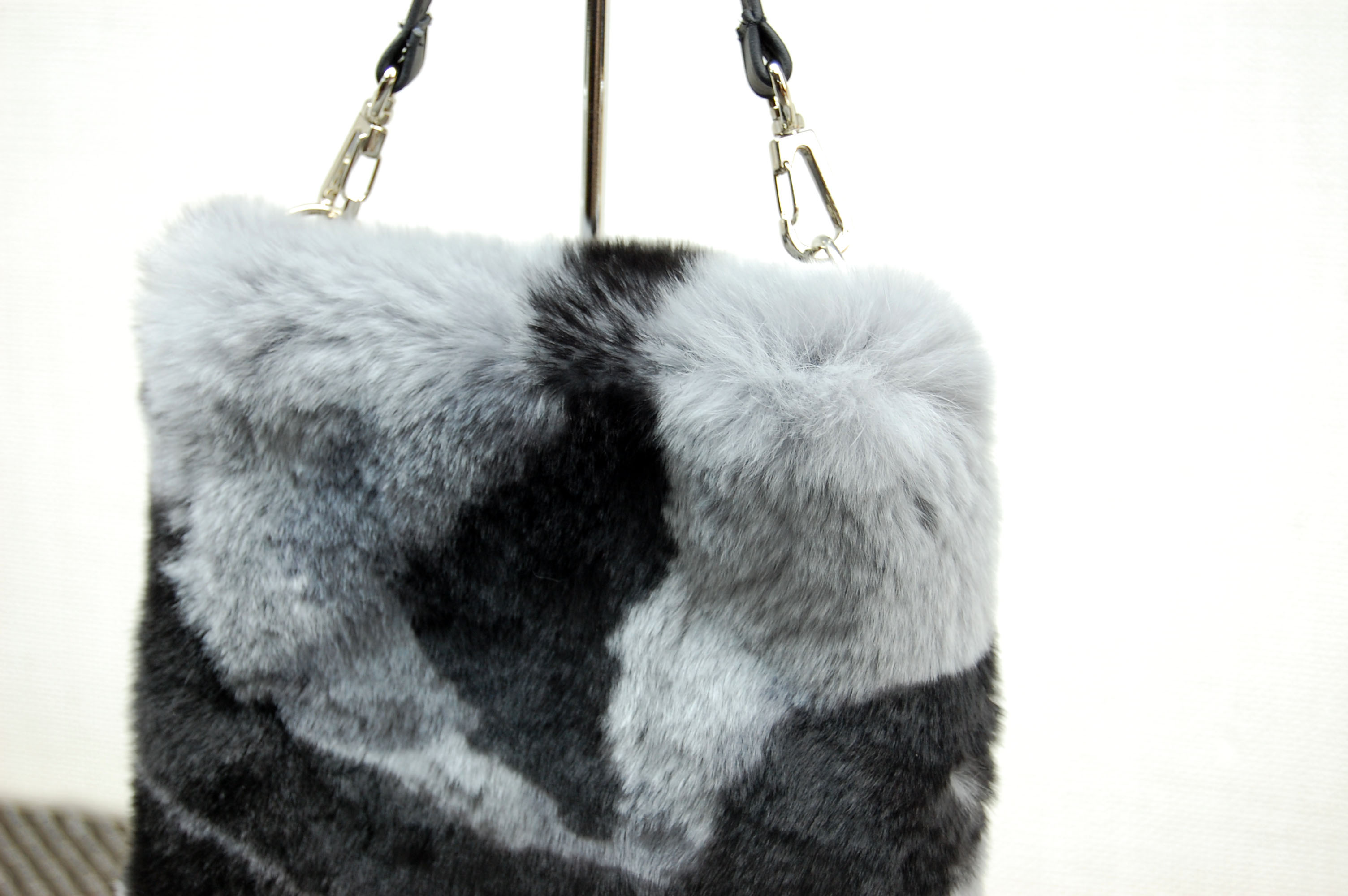 カモフラ柄レッキス　マチ無しミニバッグの画像