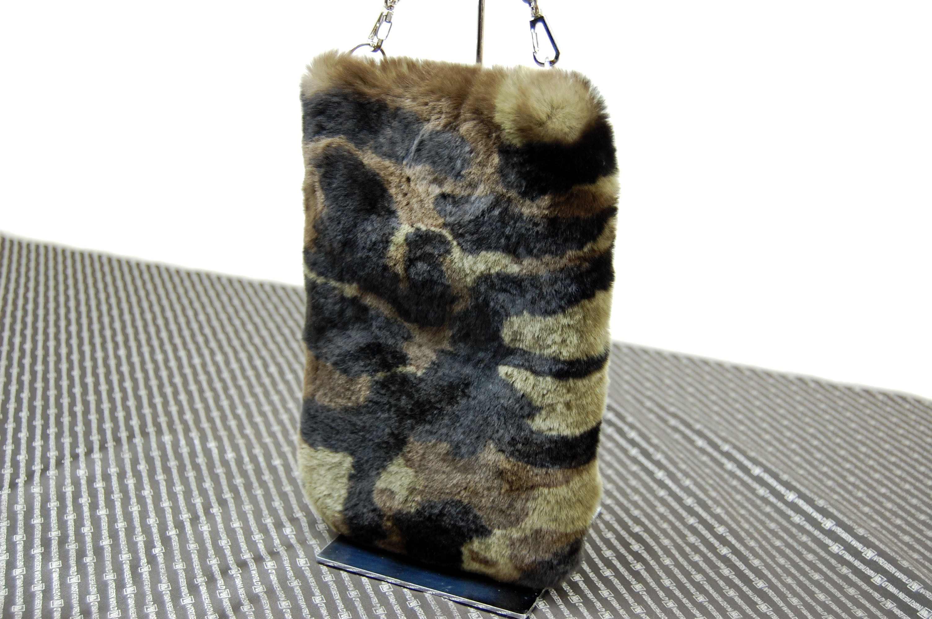 カモフラ柄レッキス　マチ無しミニバッグの画像