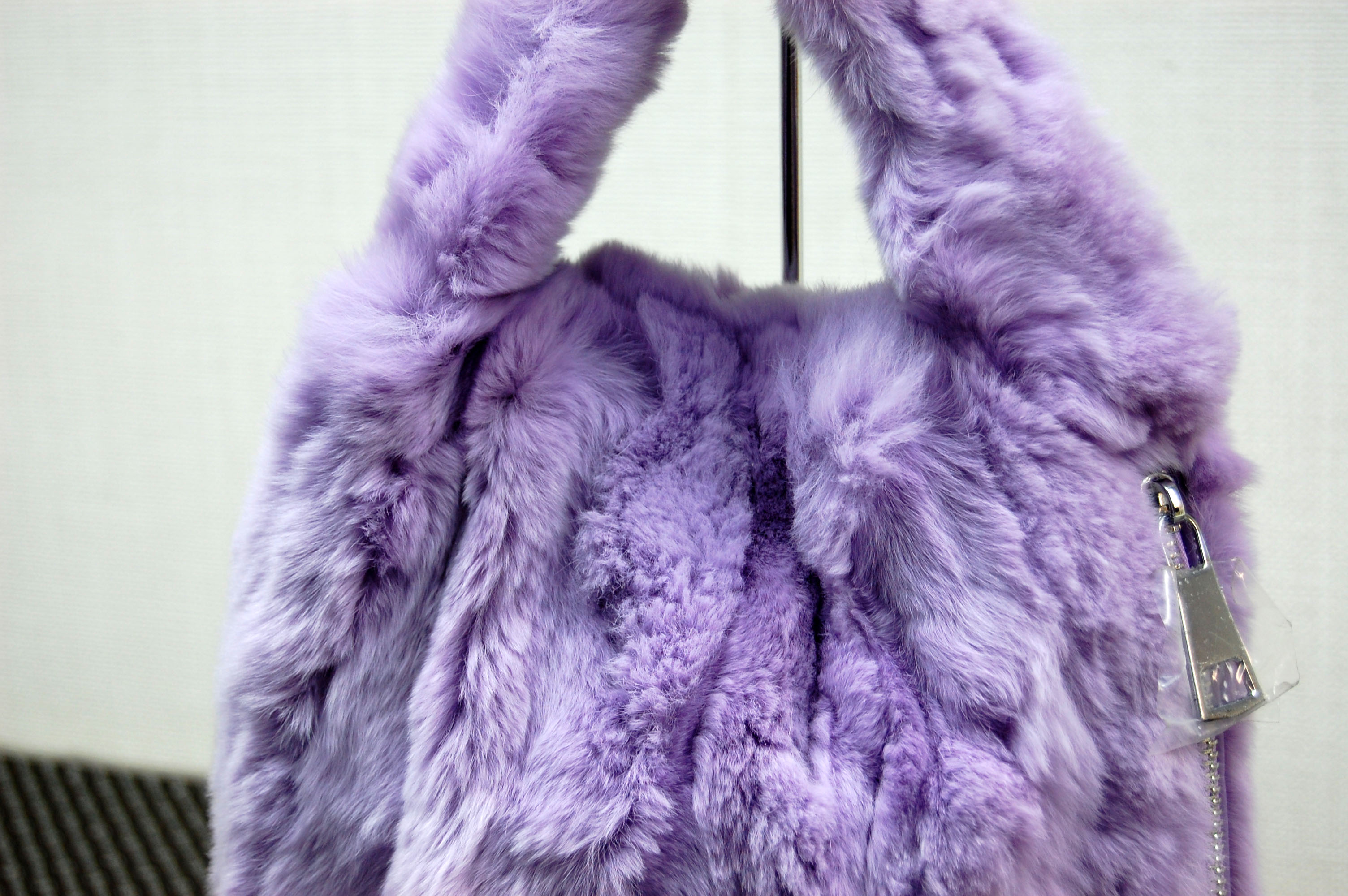 レッキスベリー　サイドファスナー縦型ハンドバッグの画像