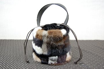 ミンク　丸底巾着ミニトートバッグの画像