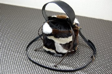 ミンク　丸底巾着ミニトートバッグの画像