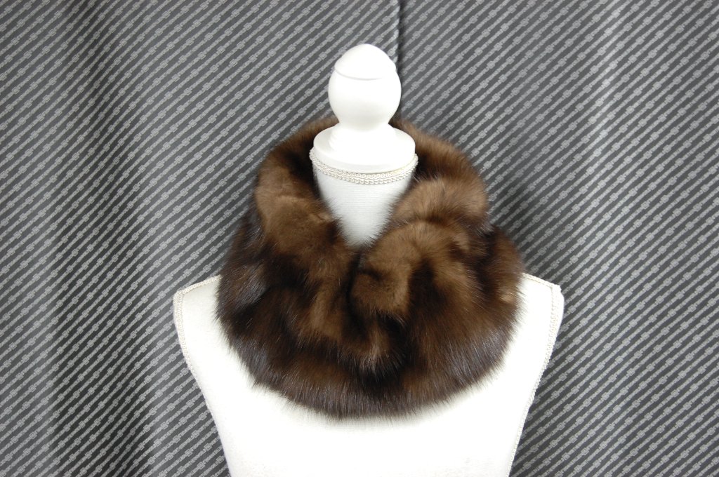 ロシアンセーブル　スヌードの画像