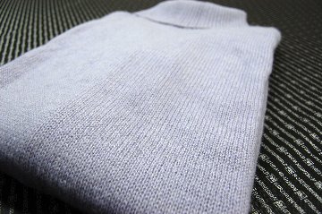 カシミヤ100％　タートルネックセーターの画像