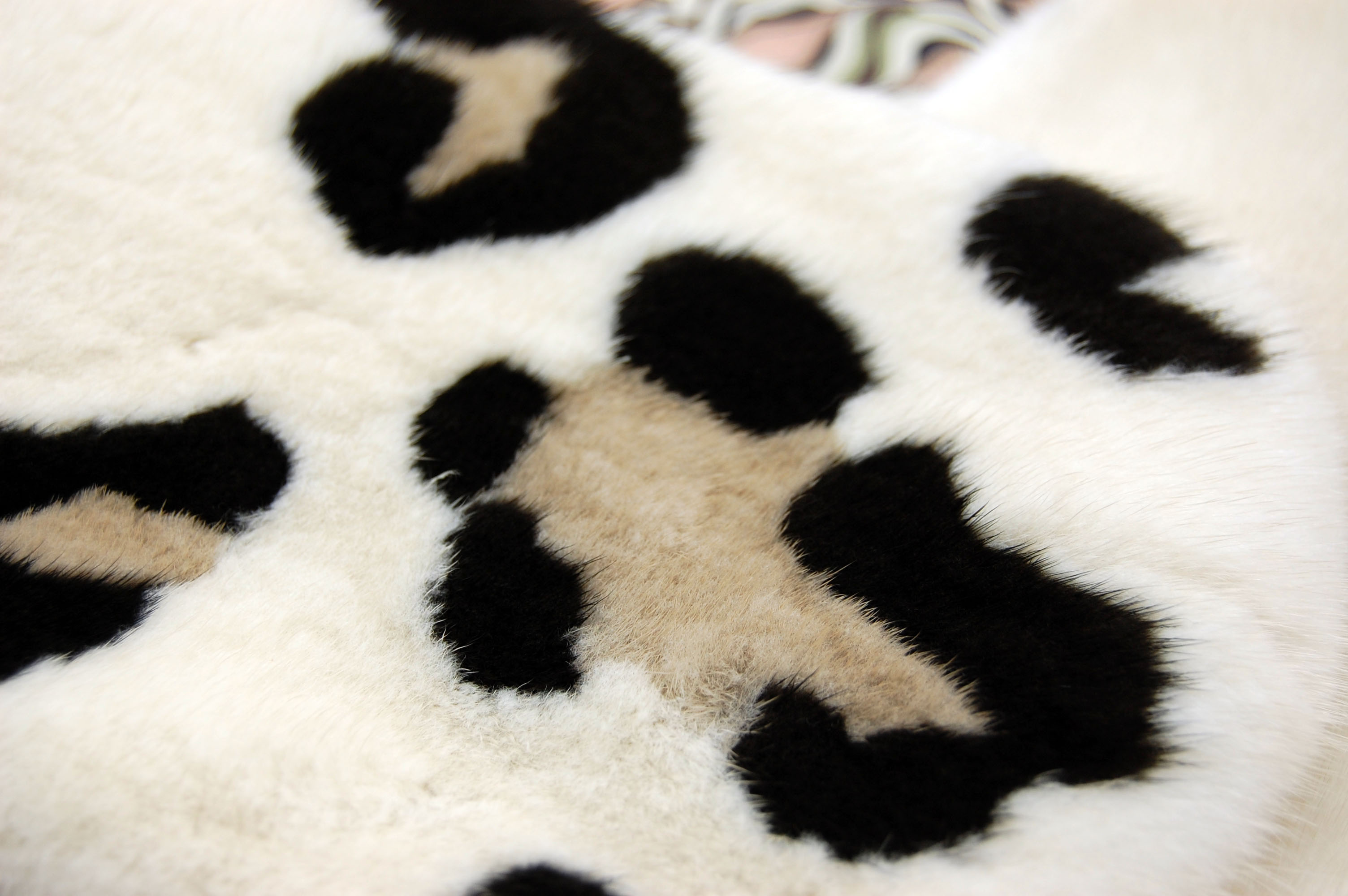 ミンク　インターシャマフラーの画像