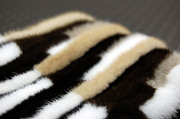 マルチカラーミンク　パッチワークマフラーの画像