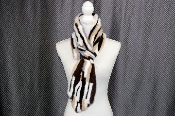 マルチカラーミンク　パッチワークマフラーの画像