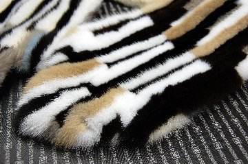 マルチカラーミンク　パッチワークマフラーの画像