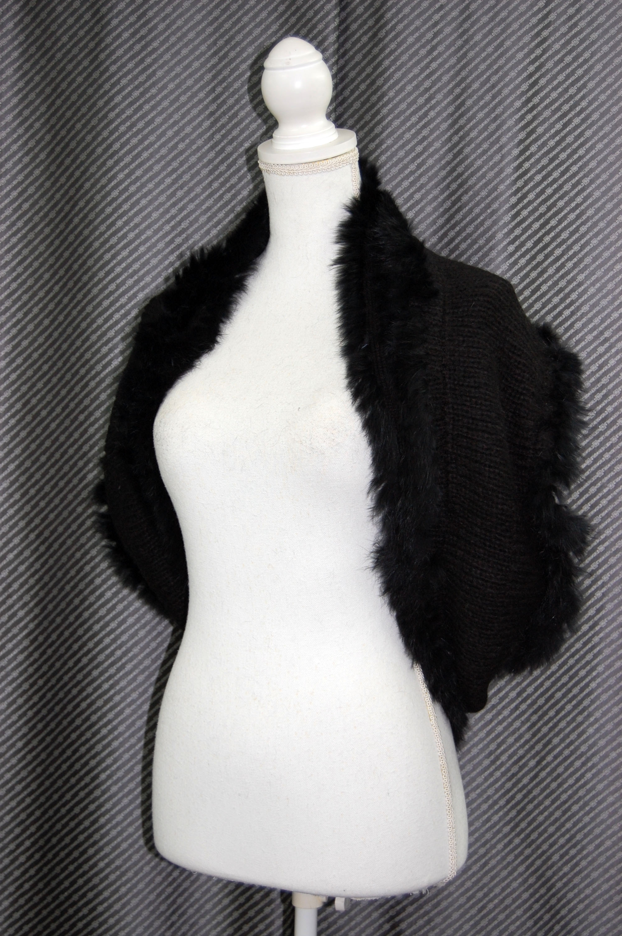 幅広ニットロングスヌード　ラビットトリムの画像