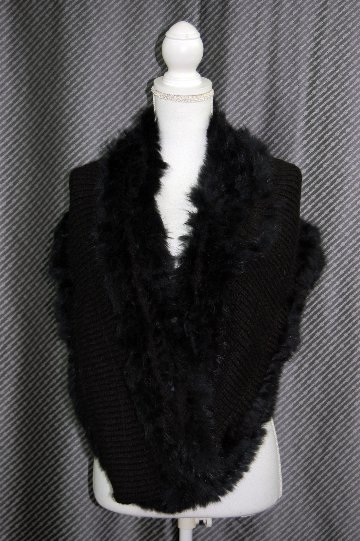 幅広ニットロングスヌード　ラビットトリムの画像