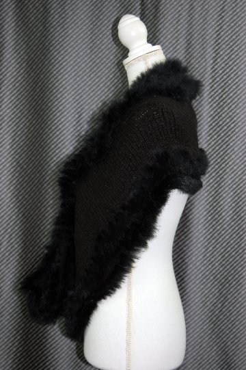 幅広ニットロングスヌード　ラビットトリムの画像