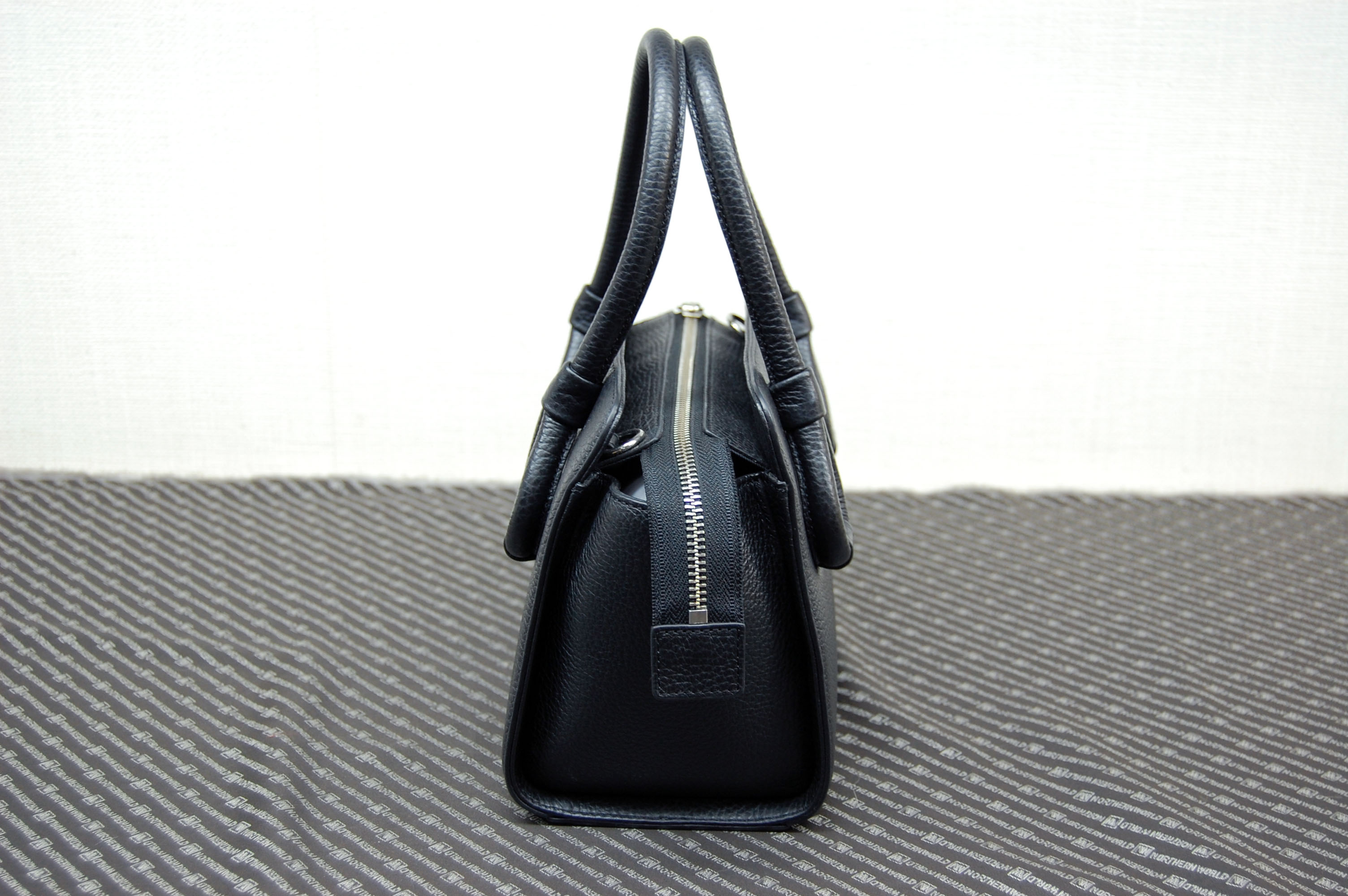 イタリアンカーフレザー　ミニトートバッグの画像