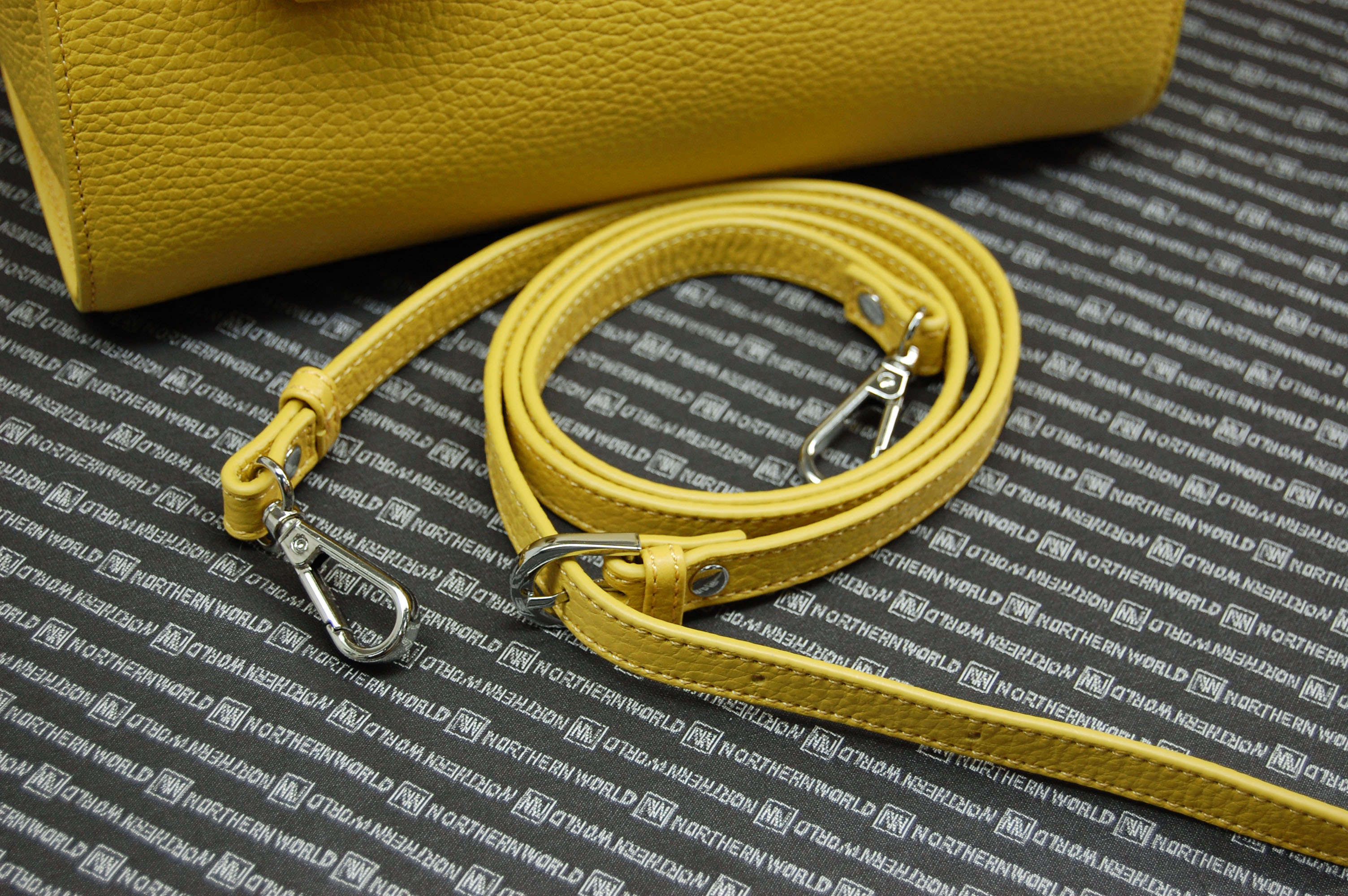 イタリアンカーフレザー　ミニトートバッグの画像