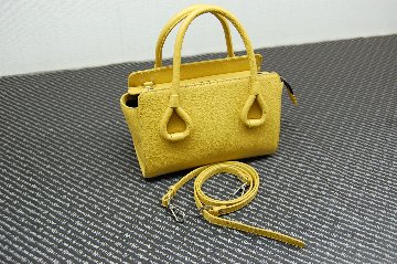 イタリアンカーフレザー　ミニトートバッグの画像