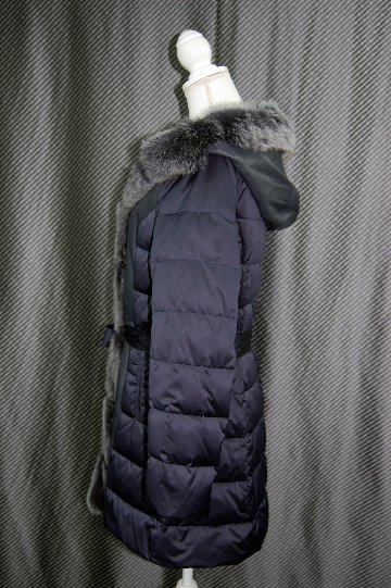 ラビットダブルフェイス＆ダウン　フーディーコート　Foxトリムの画像