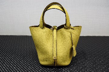 カーフレザー　インナーバッグ付バケットバッグの画像