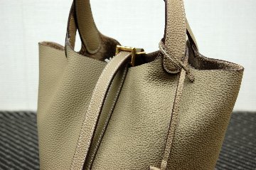 カーフレザー　インナーバッグ付バケットバッグの画像