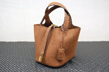 カーフレザー　インナーバッグ付バケットバッグの画像