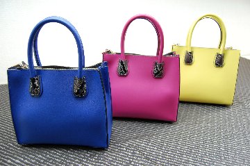 カウレザー　ミニトートバッグの画像