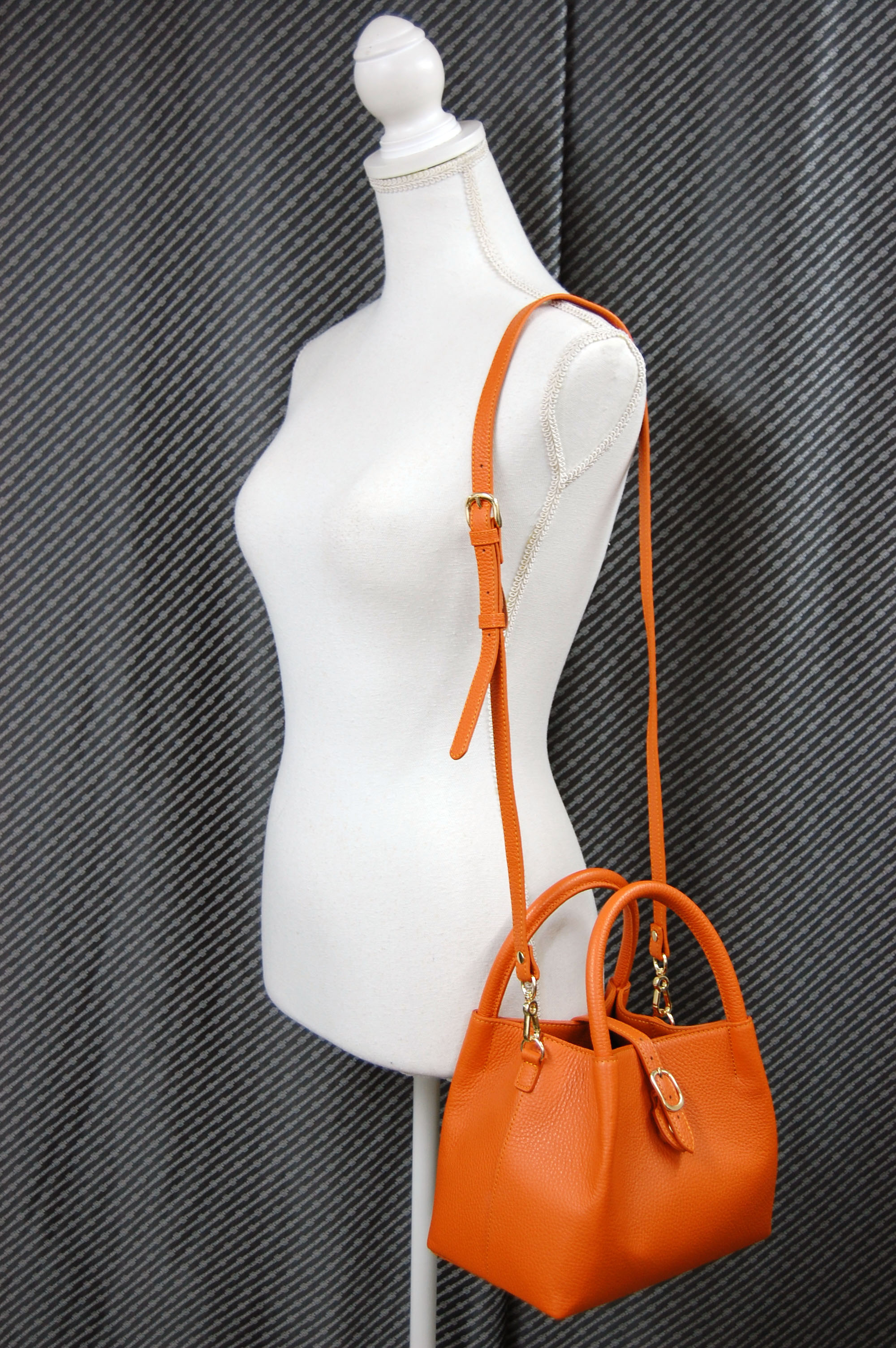 イタリアンカーフレザー　ハンドバッグの画像