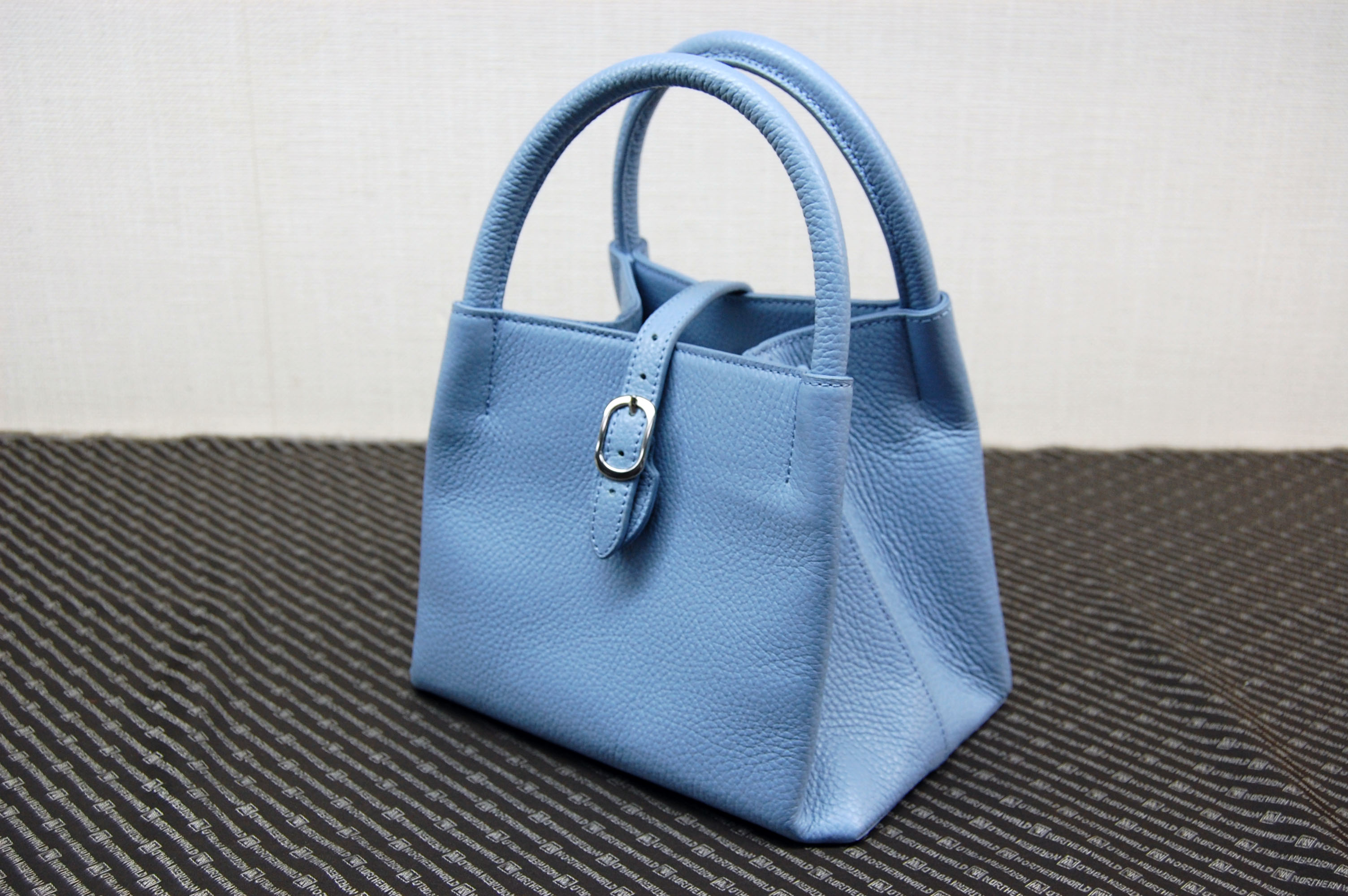 イタリアンカーフレザー　ハンドバッグの画像