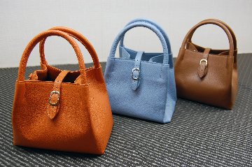 イタリアンカーフレザー　ハンドバッグの画像