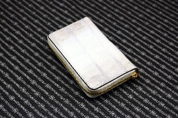 ヒマラヤクロコダイル　ラウンドファスナーミニウォレットの画像