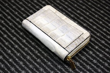 ヒマラヤクロコダイル　ラウンドファスナーミニウォレットの画像