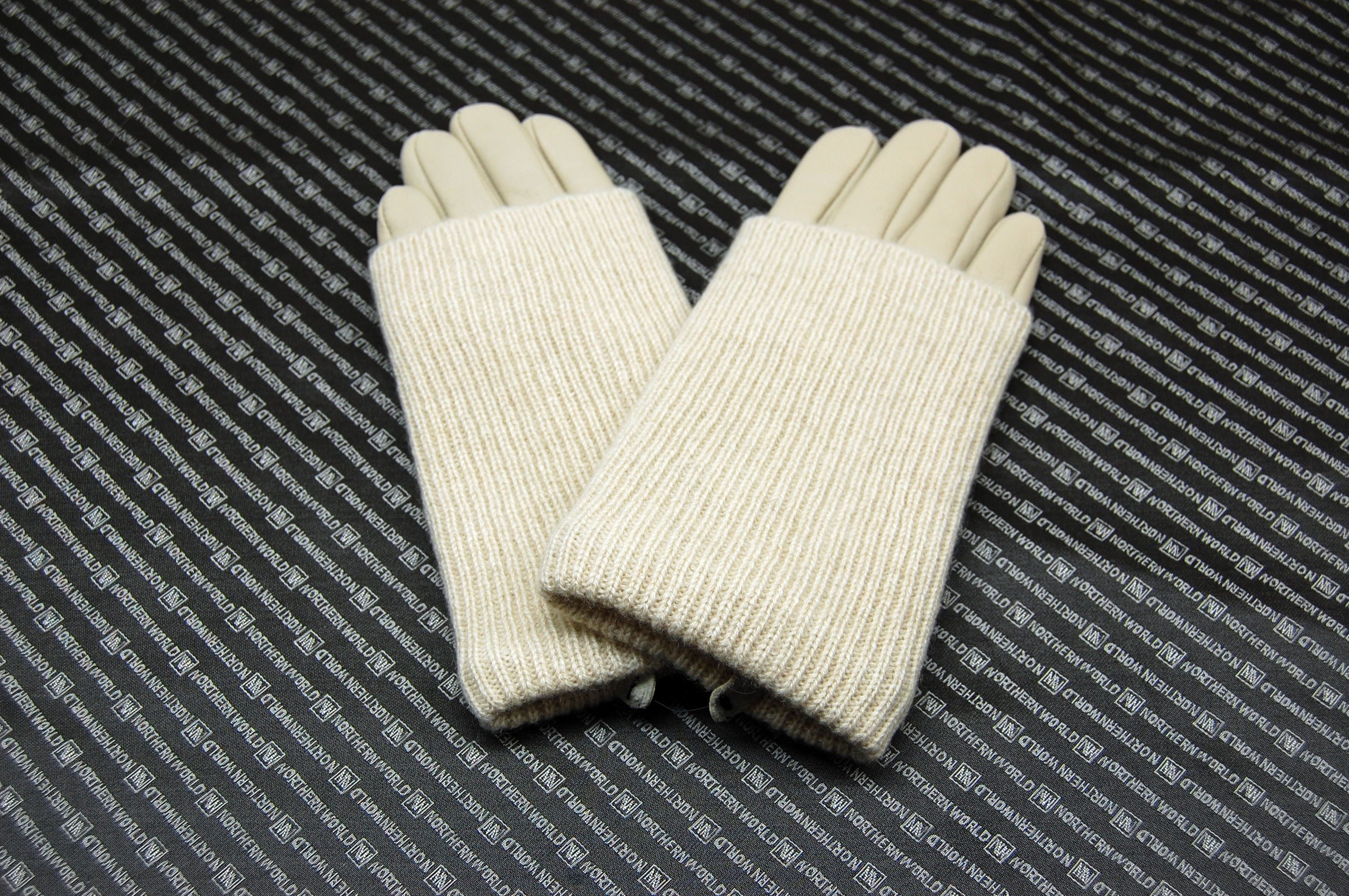 ラムレザー＆カシミヤニット　グローブの画像