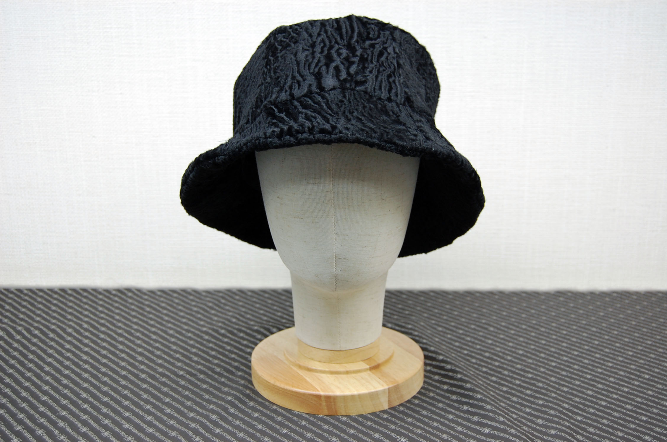 アメリカンブロードテール　バケットハットの画像