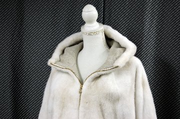 パールクロスミンク　ドルマンジャケットの画像