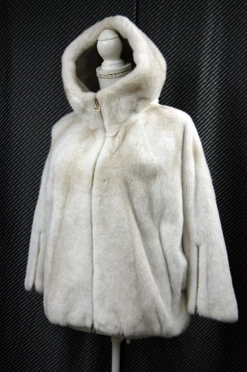 パールクロスミンク　ドルマンジャケットの画像