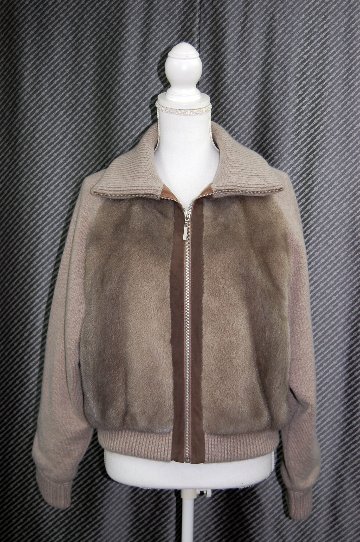 シルバーブルーミンク＆カシミヤ混ウール　ダウンジャケットの画像