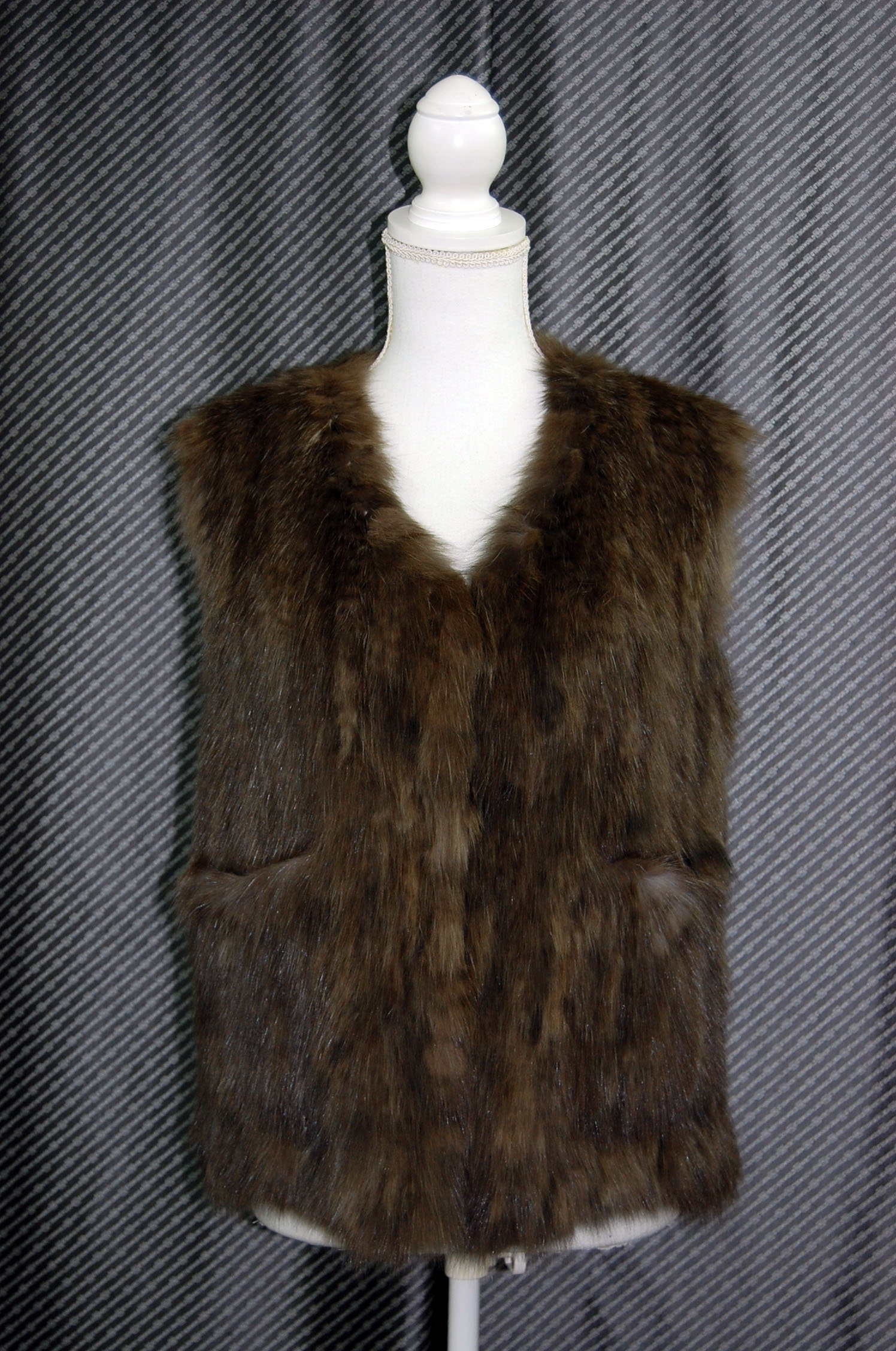 シルバリーセーブル　ヤーンベストの画像