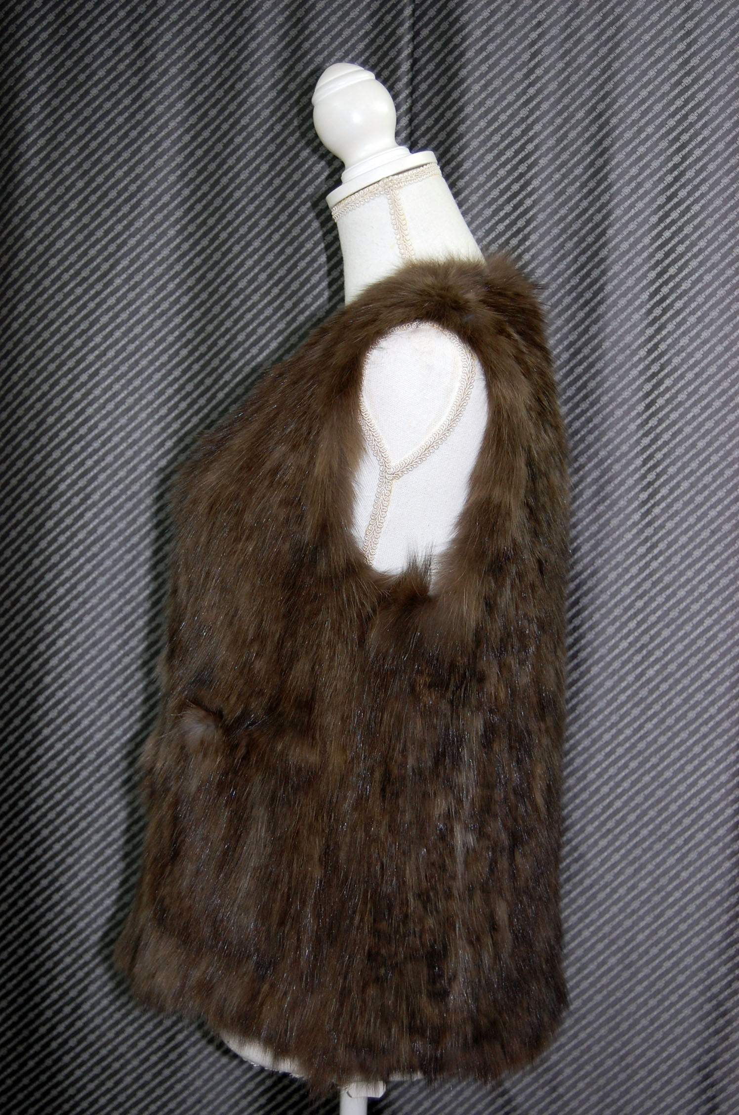 シルバリーセーブル　ヤーンベストの画像