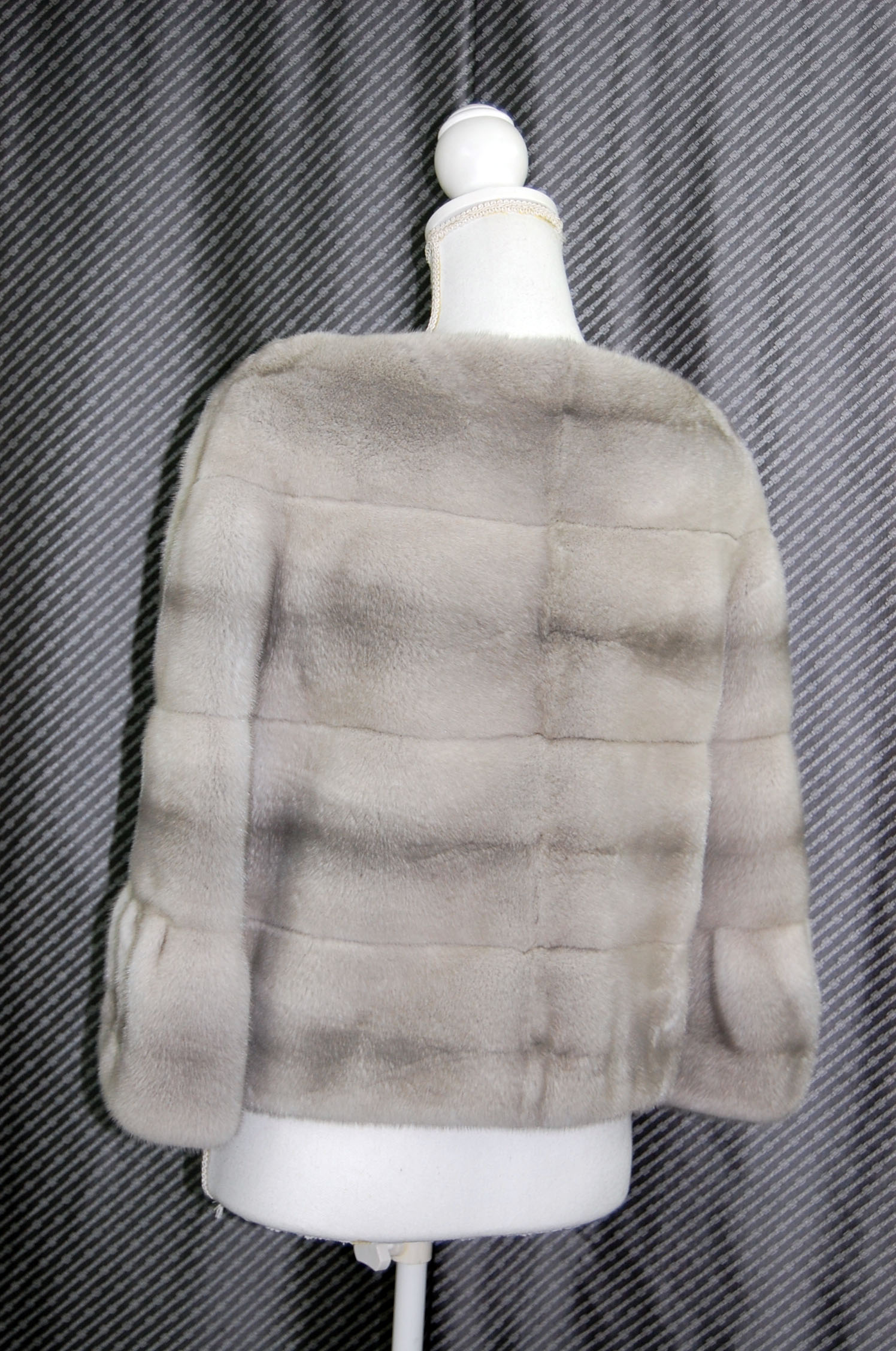 サファイアミンク　ショートジャケットの画像