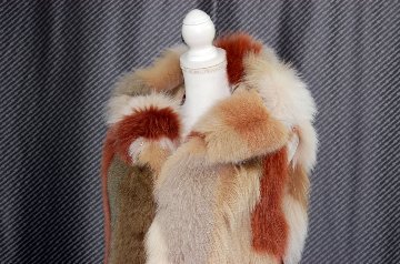 マルチカラーフォックス　フーディーベストの画像