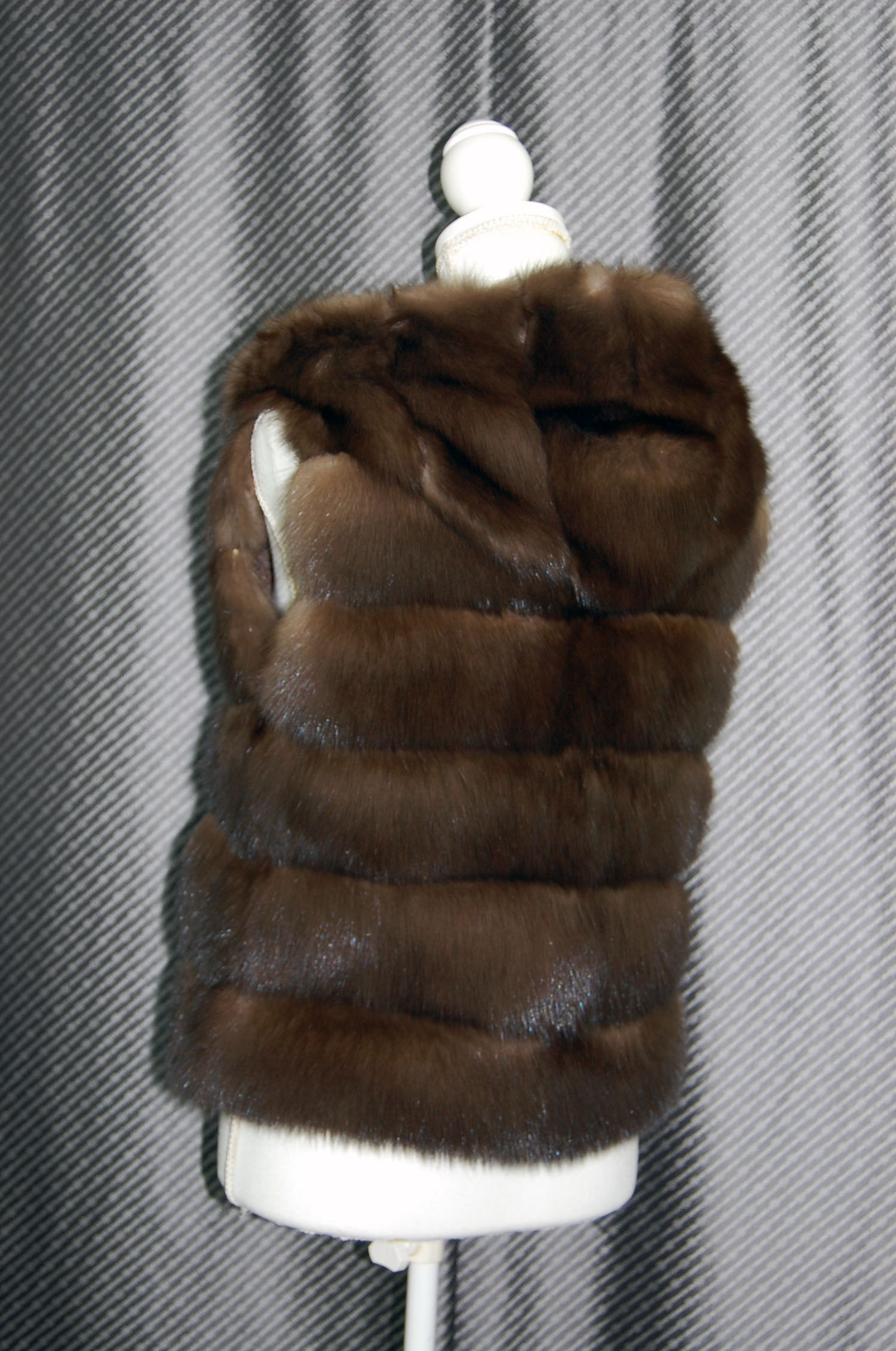 ロシアンセーブル　ダブルフェイスフーディーベストの画像