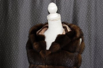 ロシアンセーブル　ダブルフェイスフーディーベストの画像