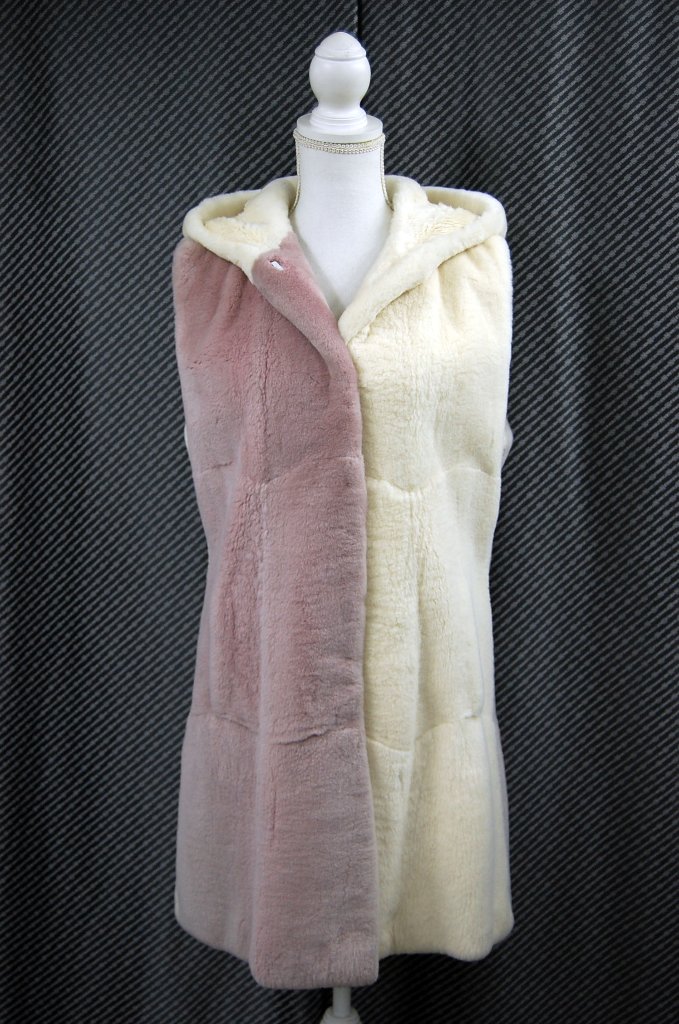 『訳あり』ヌートリア　バイカラーフーディーロングベストの画像