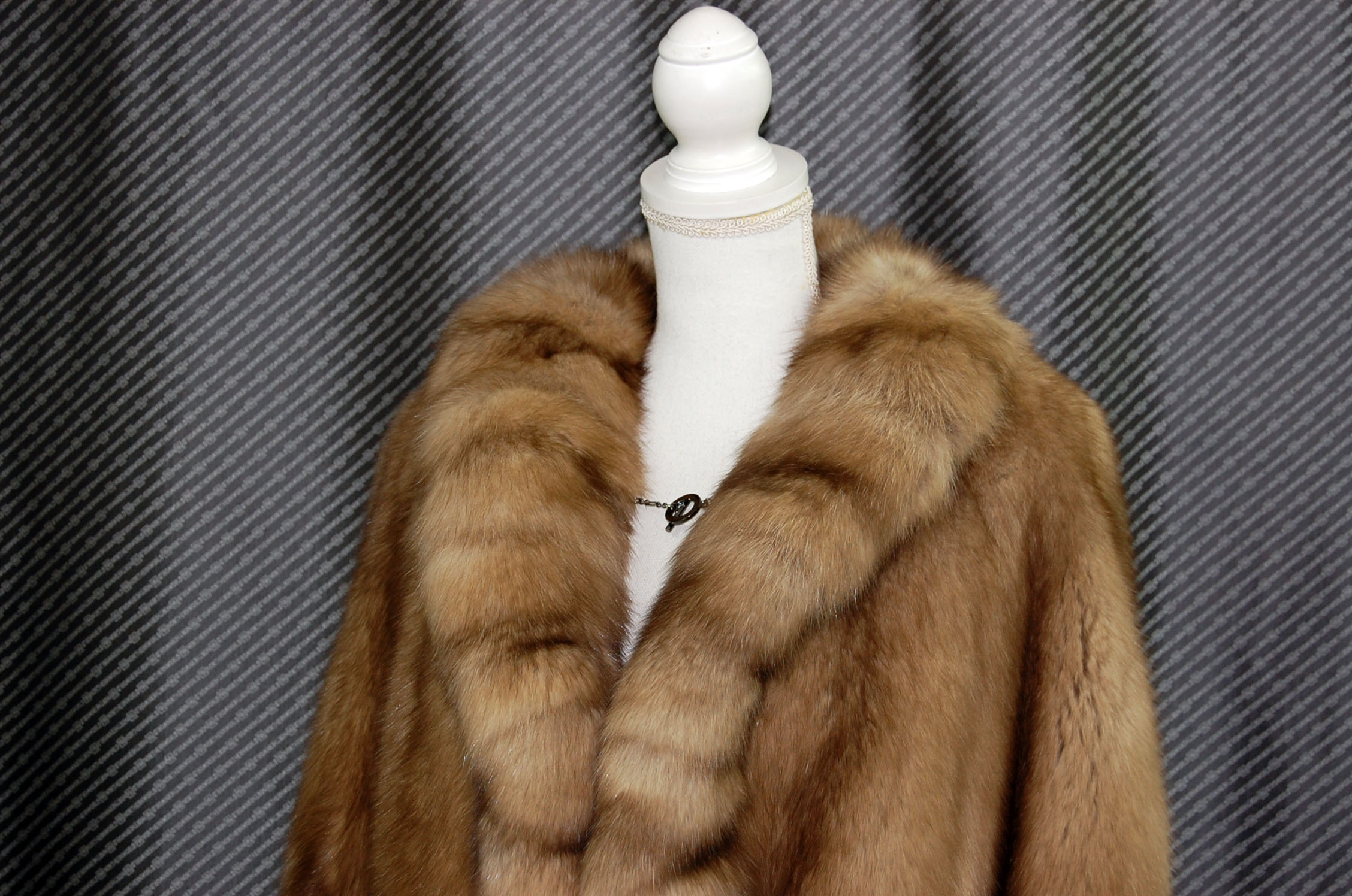 ロシアンセーブル ケープ｜NORTHERN WORLD ノーザンワールド