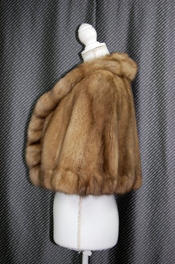 ロシアンセーブル　ケープの画像