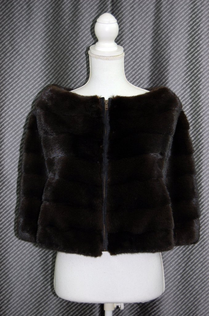 ブラックグラマミンク　スリットケープの画像